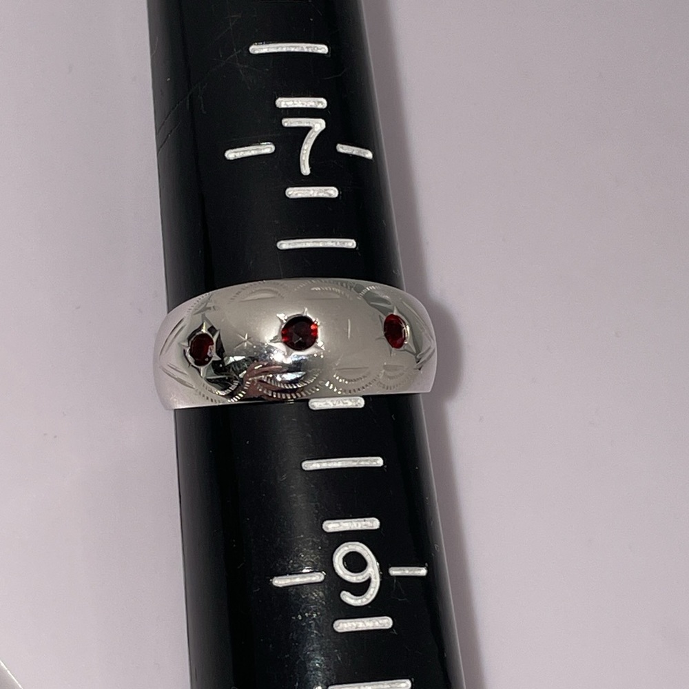Solid 18K 750 Italy (not 14K) White Gold Red Gemstone Band Ring Vintage Antique - Picture 12 of 17